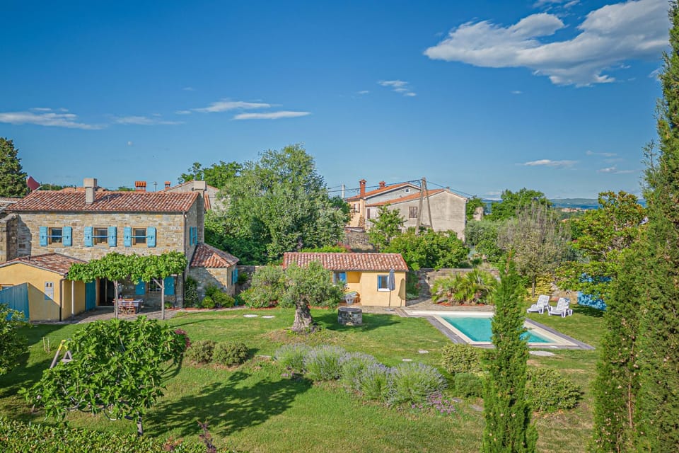 Family Villa, 2 Bedrooms, Fireplace, Mountainside (Rustic Villa Lavanda - Pool & Garden) | Exterior