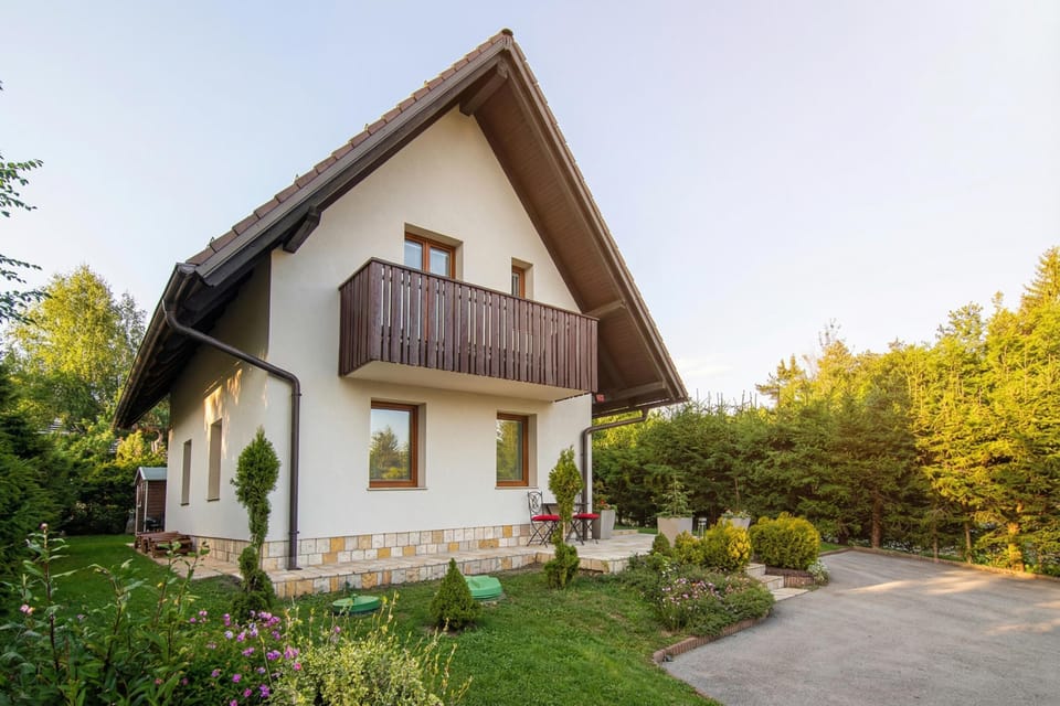 Family Chalet, 3 Bedrooms, Balcony, Mountainside (Sunny Weekend Sauna House) | Exterior