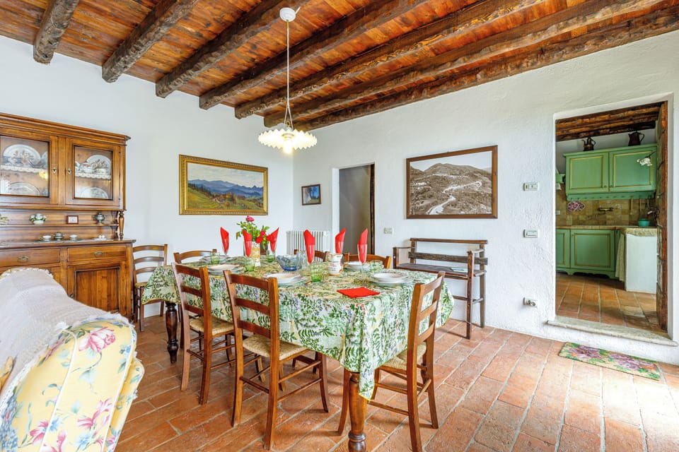 Family Villa, Multiple Bedrooms, Mountainside (Villa Formaga | Stunning View&Garden) | Dining