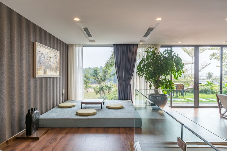 Villa 4-Bedroom | Living room | 40-inch LCD TV with cable channels, TV