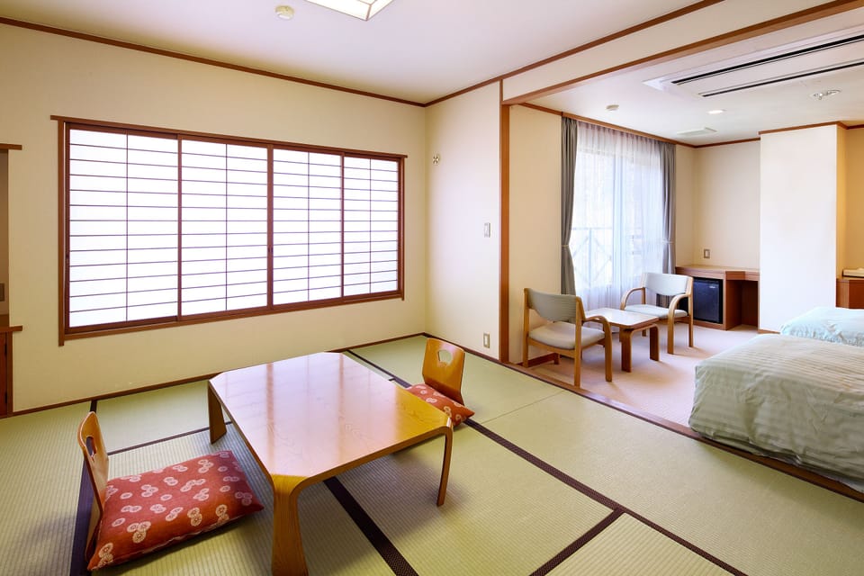 Family Room, Private Bathroom (with Tatami Mat) | Premium bedding, down comforters, in-room safe, laptop workspace