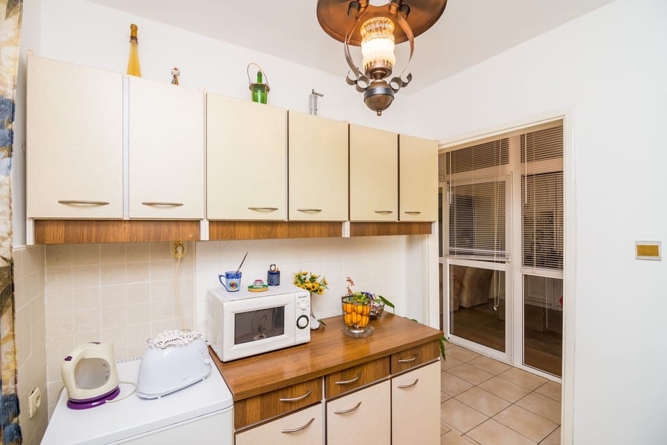Apartment (One Bedroom Apartment with Terrace an) | Private kitchen | Fridge