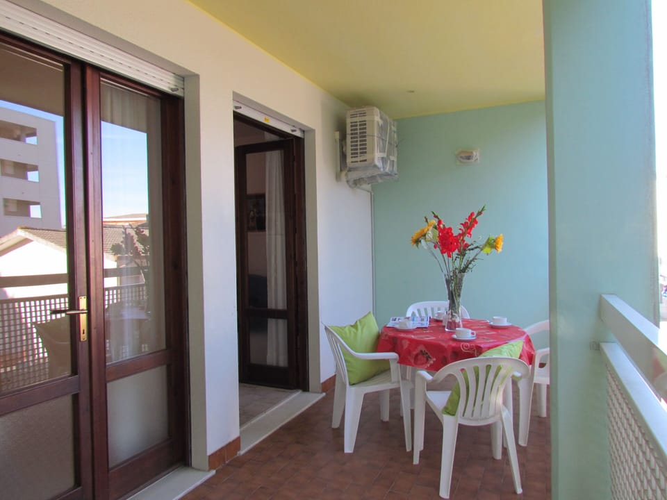 Apartment, 1 Bedroom, Balcony, City View | Balcony