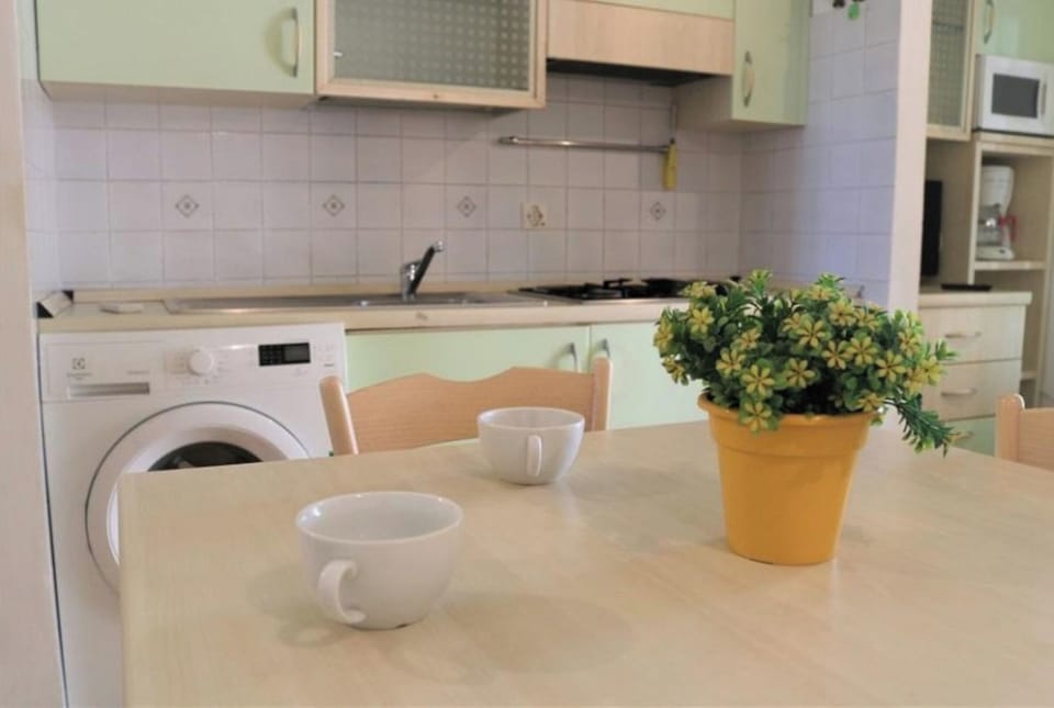 Apartment, 1 Bedroom, Balcony | Interior