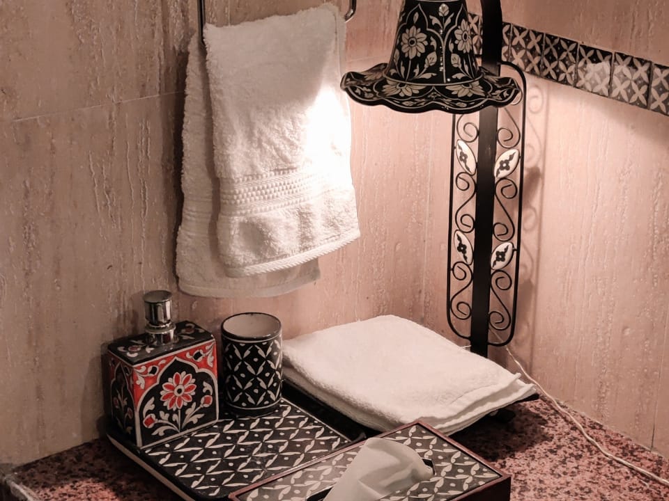 Shower, free toiletries, bidet, soap