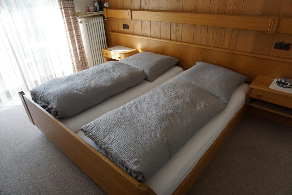 Double Room | Free WiFi, bed sheets