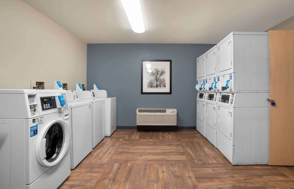 Extended Stay America Select Suites New Orleans Airport Hotel in Kenner