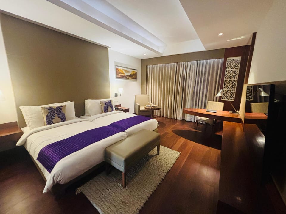 Premium bedding, in-room safe, individually furnished, desk