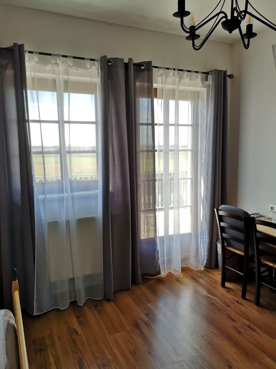 Double Room, Patio | Living area | 25-inch TV with satellite channels