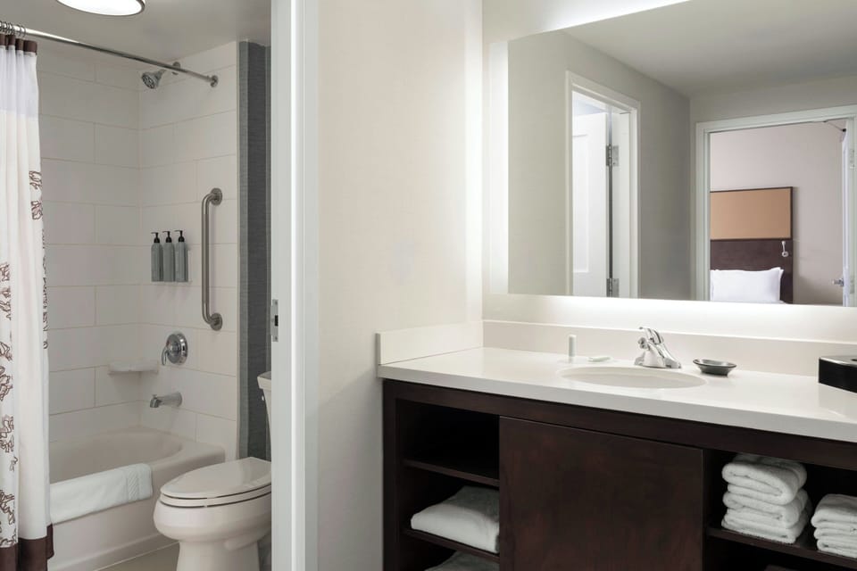 Residence Inn by Marriott Ottawa Airport Hotel in Ottawa