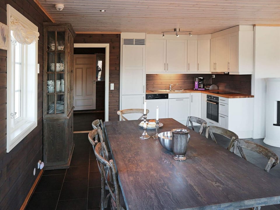 House | Dining