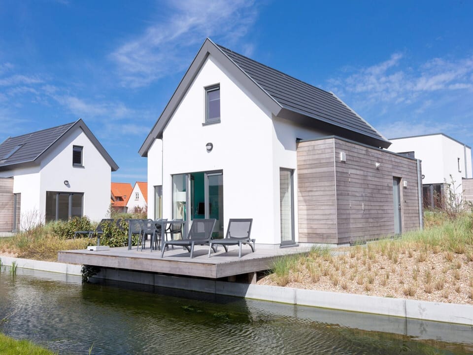Villa | Exterior