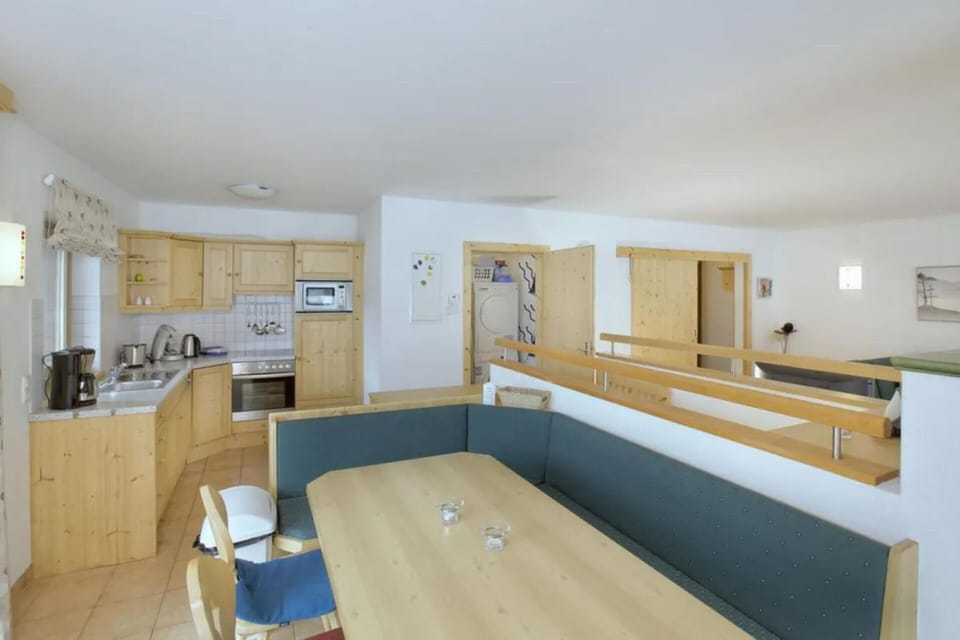 House | Dining