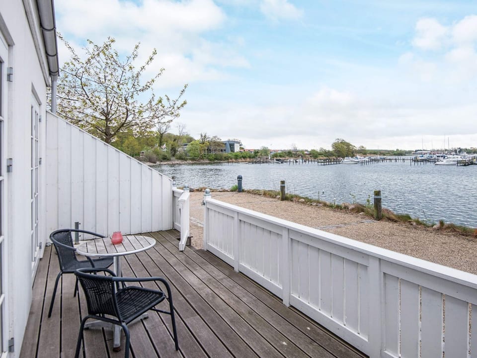 House | Water view