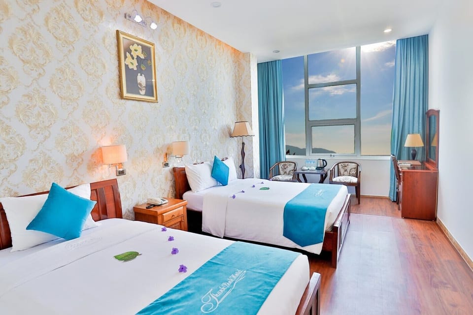 Deluxe Room | Minibar, desk, WiFi (free)