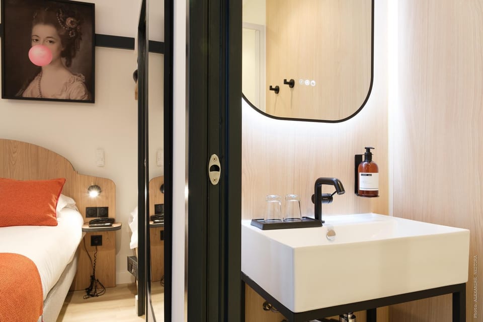 In-room safe, individually decorated, individually furnished, desk