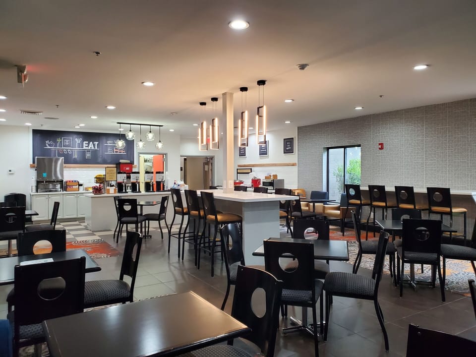 Free daily full breakfast
