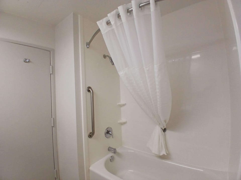 Premium bedding, pillowtop beds, desk, laptop workspace