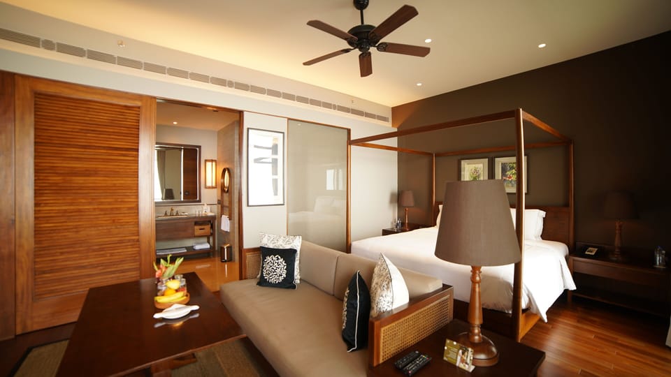 Grand Room, 1 King Bed, Valley View (Luxury with Deck) | Premium bedding, down comforters, pillowtop beds, minibar