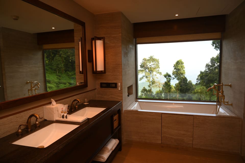 Rainfall showerhead, free toiletries, hair dryer, bathrobes