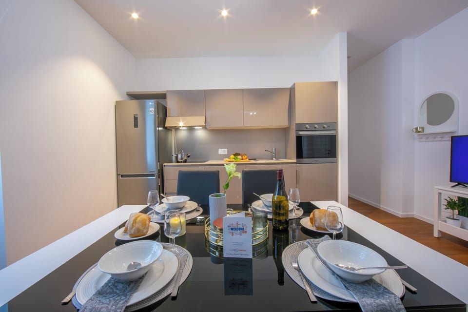 Family Studio, Balcony, Mountain View (Little Lugano) | Dining