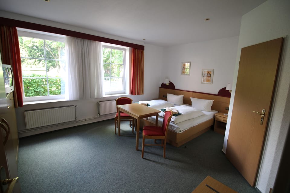 Standard Double or Twin Room | Individually furnished, free cribs/infant beds, free WiFi