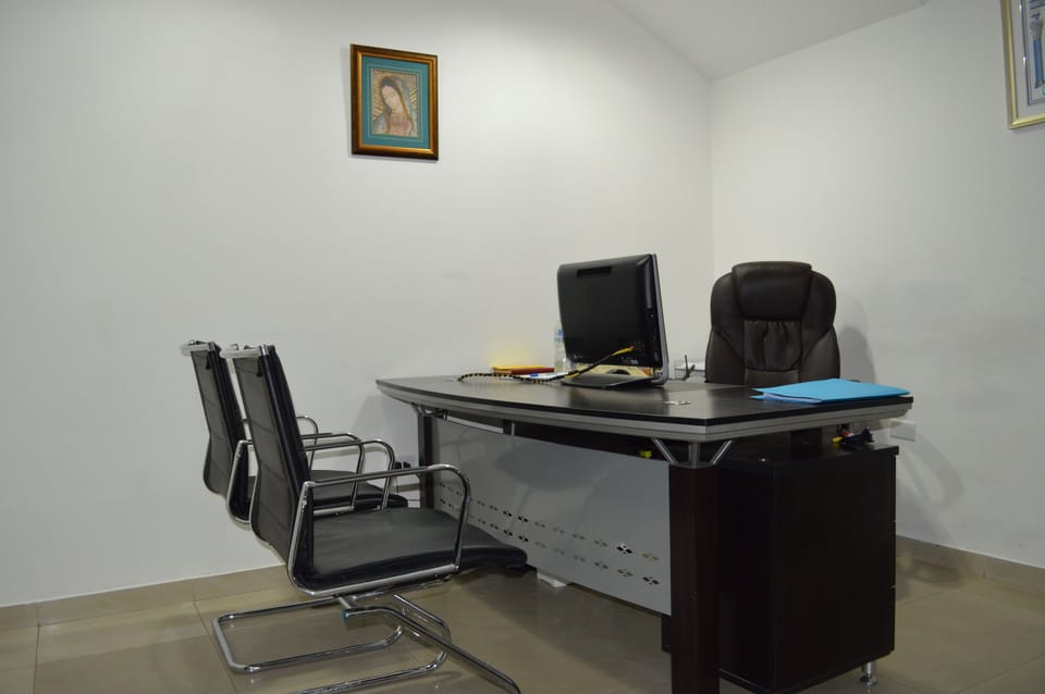 Concierge desk