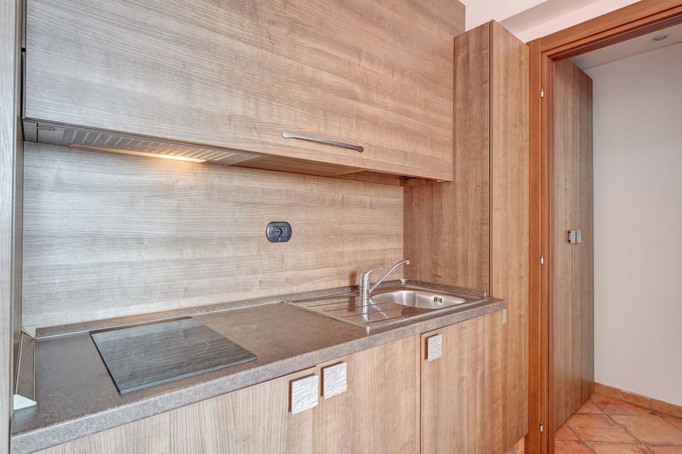 Apartment, 1 Bedroom | Private kitchen