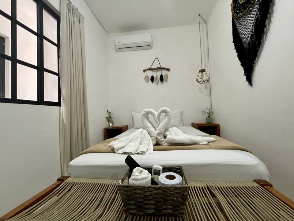 WiFi (free), bed sheets