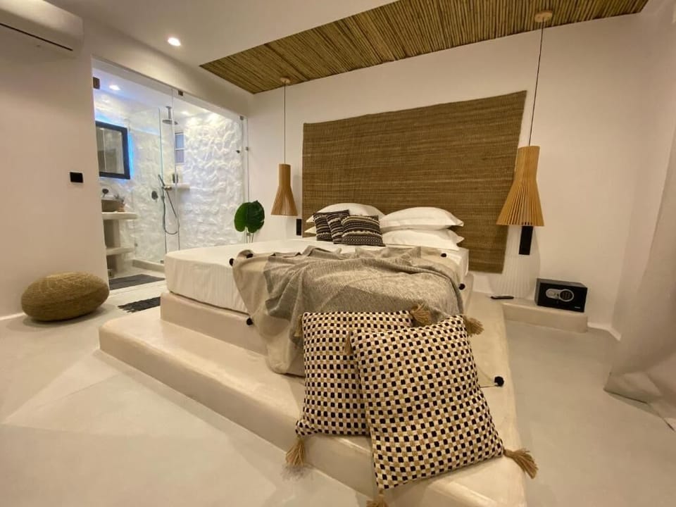 Deluxe Double Room | Egyptian cotton sheets, premium bedding, Select Comfort beds
