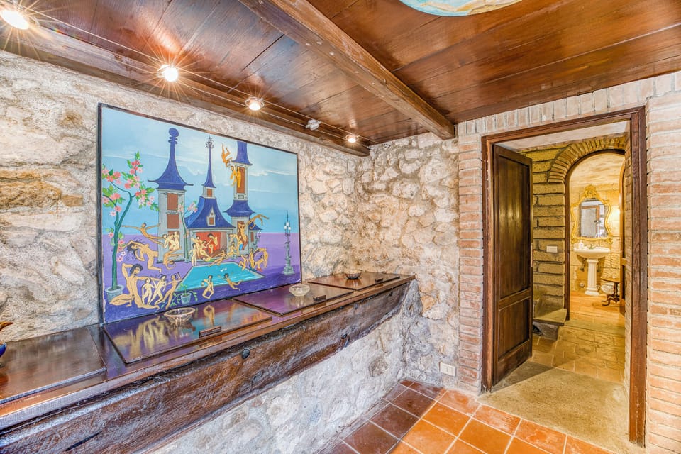 Family Villa, 4 Bedrooms, Fireplace, Mountainside (Torre Del Melograno With Heated Pool) | Interior