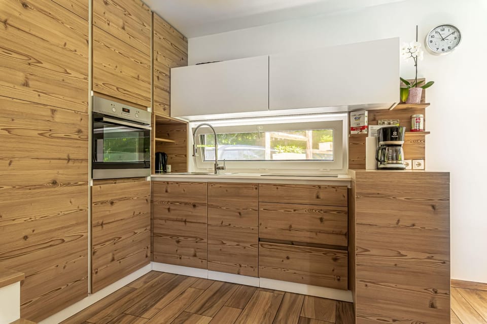 Standard Villa, 3 Bedrooms, 2 Bathrooms, Mountainside (Pool Villa Katja near Kranjska Gora) | Private kitchen