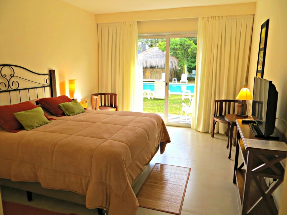 Superior Double or Twin Room | Egyptian cotton sheets, premium bedding, down comforters, pillowtop beds