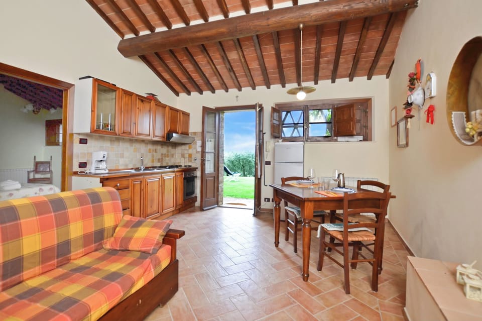 Family House, 1 Bedroom, Mountainside (Betulla C) | Living area | TV