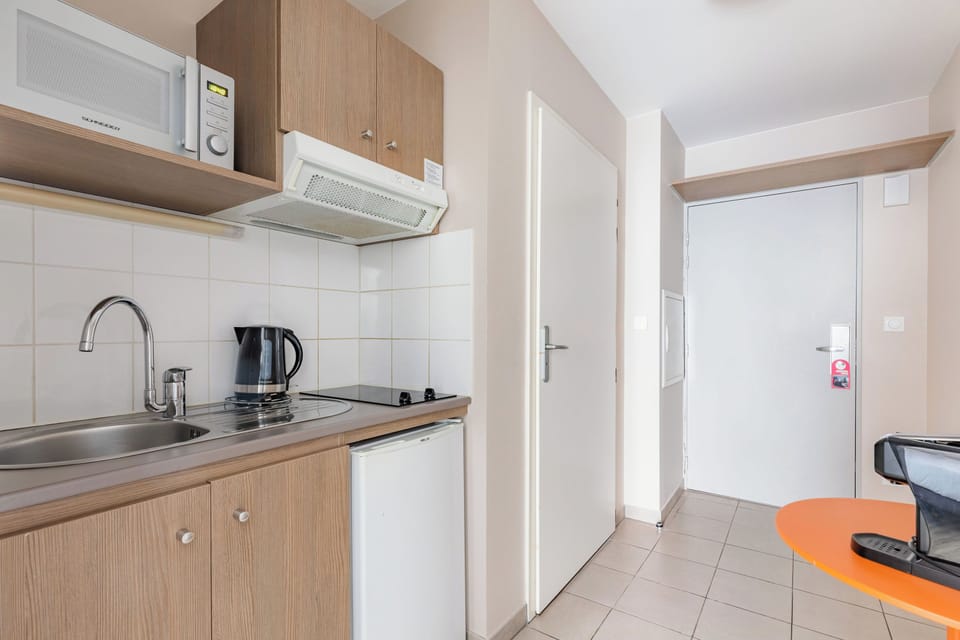 Private kitchenette