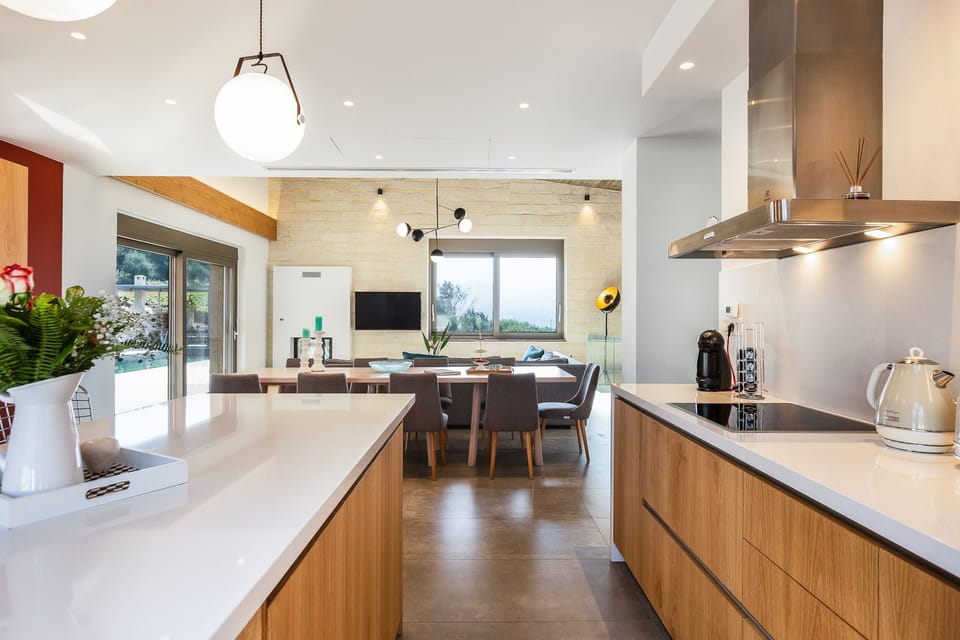 Luxury Villa | Private kitchen | Full-size fridge, oven, stovetop, dishwasher