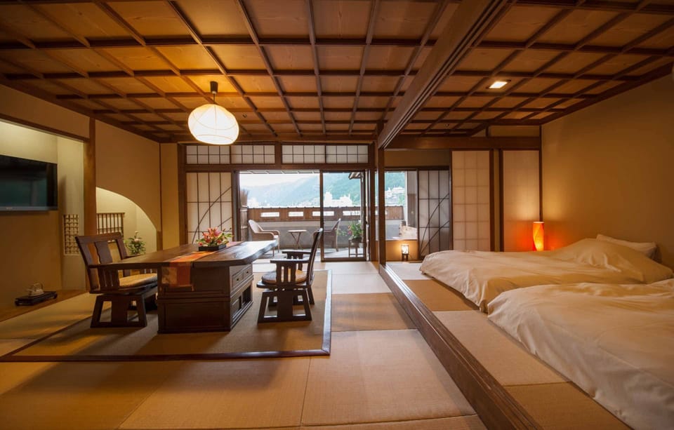 Premium bedding, in-room safe, free WiFi, bed sheets
