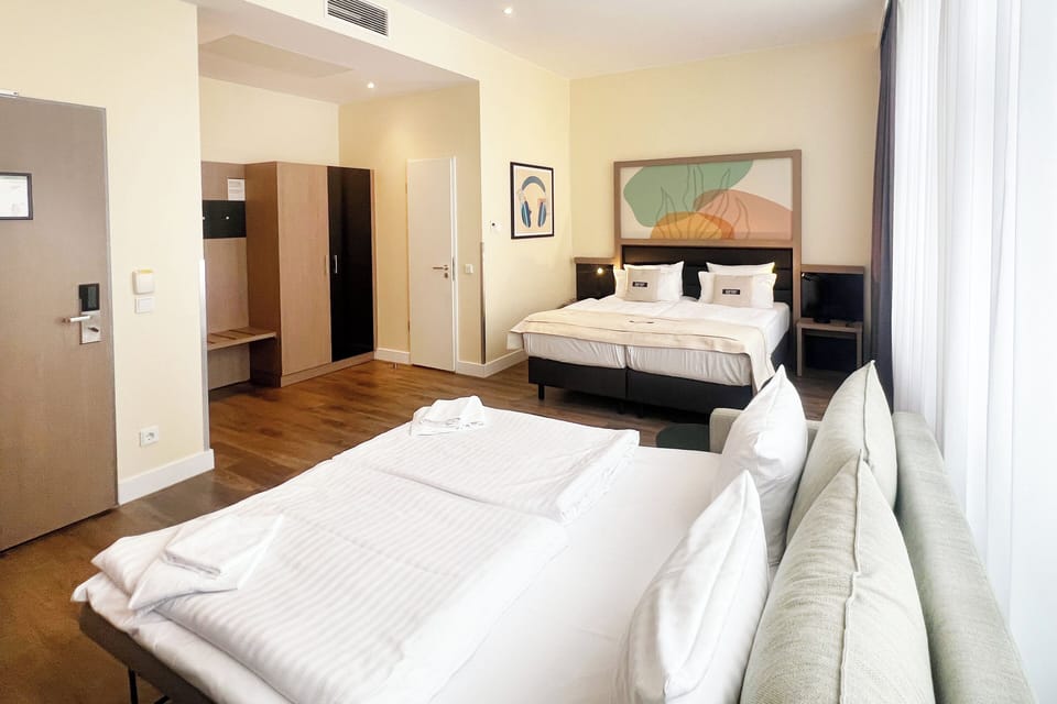 Premium bedding, pillowtop beds, in-room safe, desk