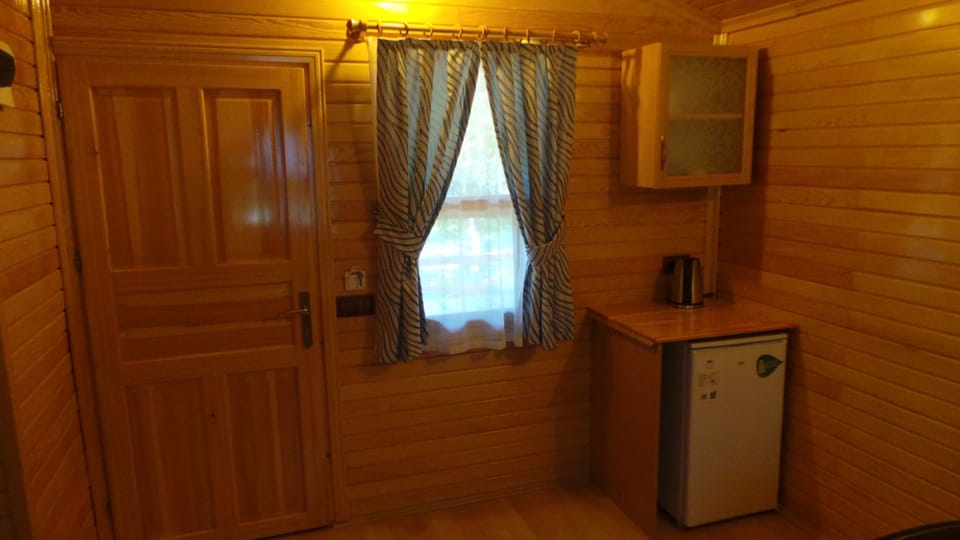 Bungalow, 2 Bedrooms | Room amenity