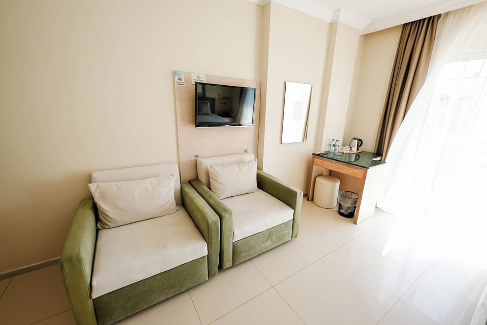 Minibar, in-room safe, free cribs/infant beds, free WiFi