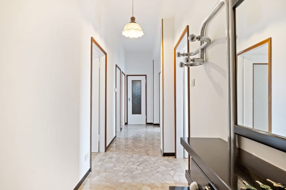 Apartment, 2 Bedrooms | Room amenity