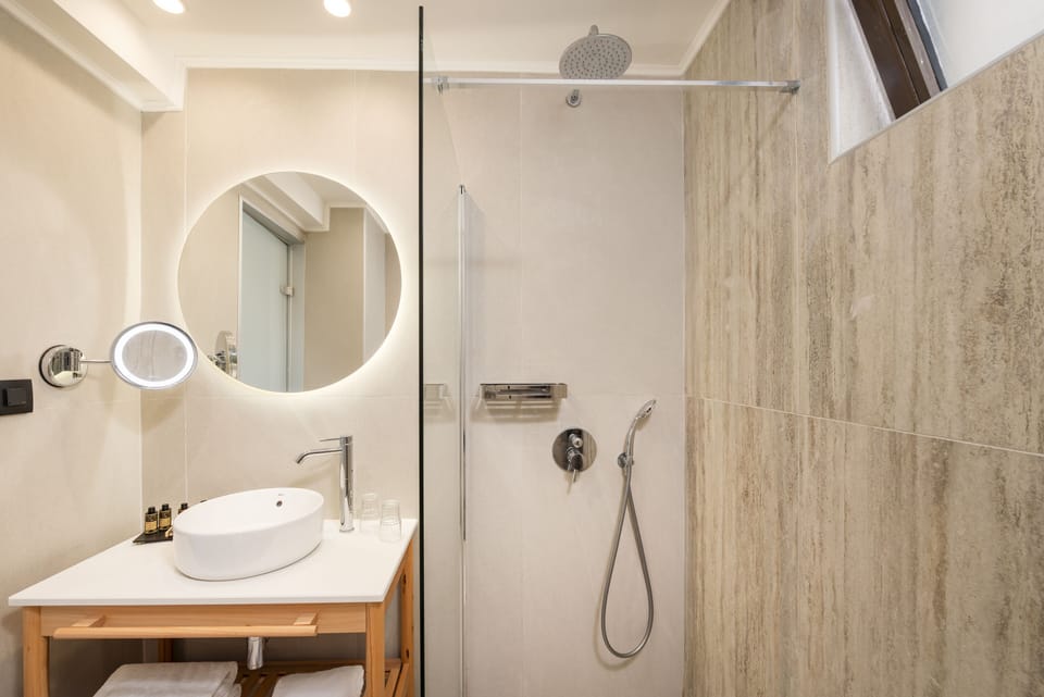 Bathtub, deep soaking tub, free toiletries, hair dryer