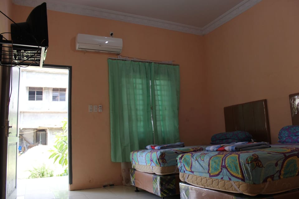 Standard Twin Room | WiFi (free), bed sheets
