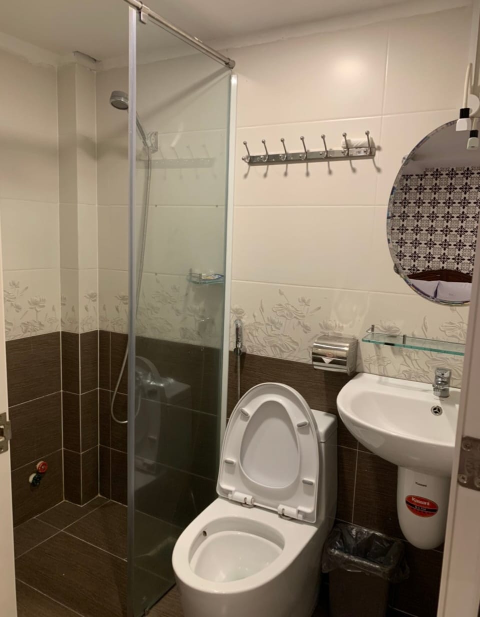 Shower, rainfall showerhead, slippers, bidet