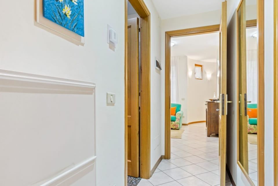 Apartment, 2 Bedrooms | Room amenity