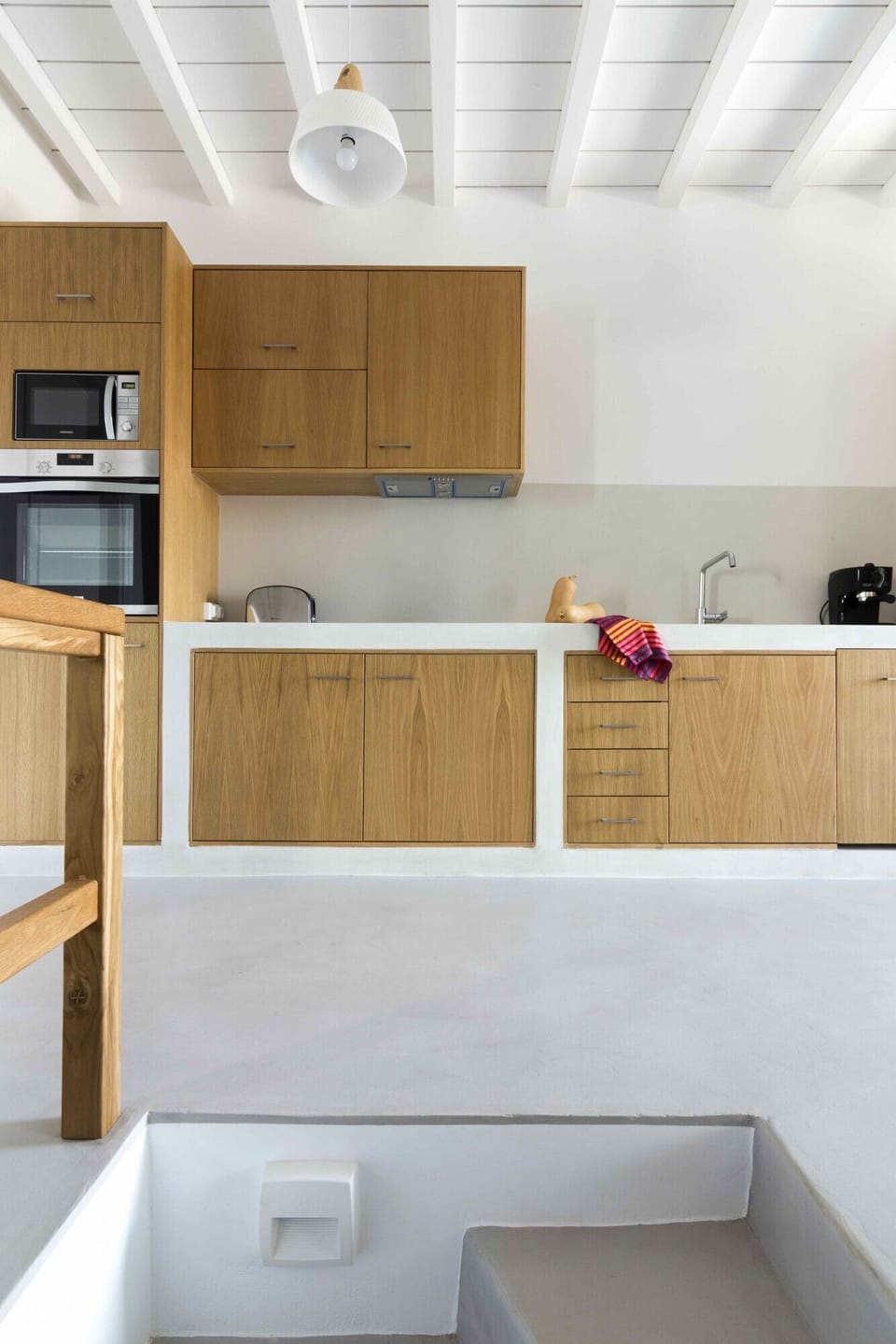 House, Smoking | Private kitchen | Microwave, oven, stovetop, dishwasher
