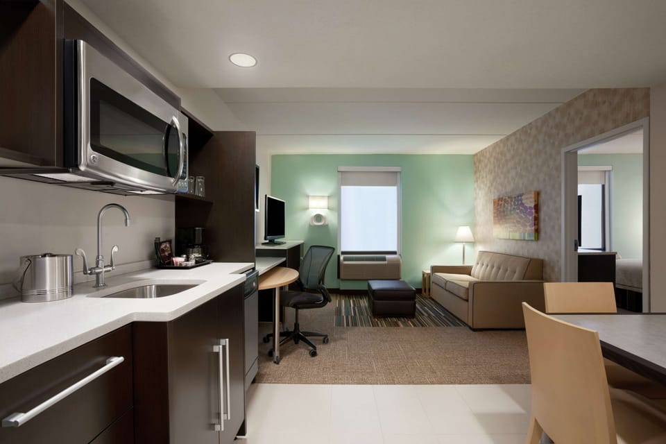 Suite, 1 Queen Bed | Hypo-allergenic bedding, in-room safe, free cribs/infant beds, free WiFi