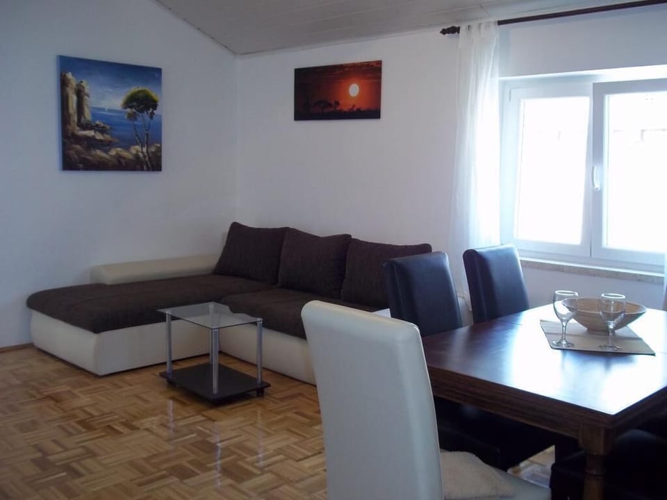 Apartment (Two Bedroom Apartment with Sea View) | Living room
