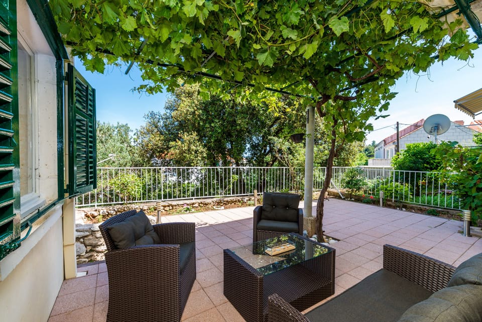 Apartment (Two Bedroom Apartment) | Terrace/patio