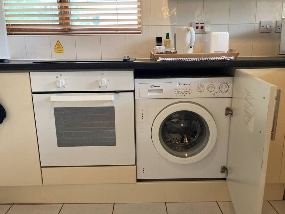 Apartment | Private kitchen | Fridge, microwave, oven, stovetop